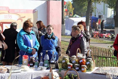Финберг, танцы и сувениры на память – 60 фотографий о том, как Мстиславлю исполнилось 880 лет