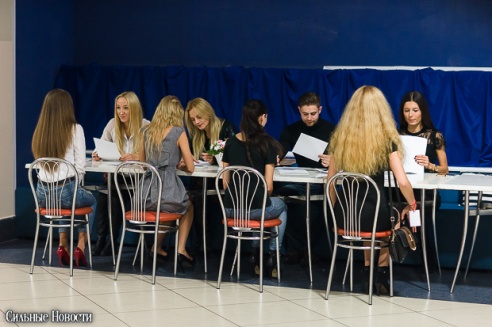 Фоторепортаж: в ГЦК прошел кастинг конкурса «Мисс Гомель-2015»