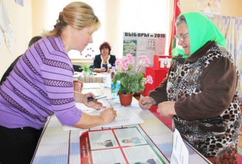 Досрочное голосование по выборам президента Республики Беларусь проходит в Костюковичах