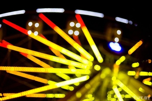 Как выглядит центральный гомельский парк вечером