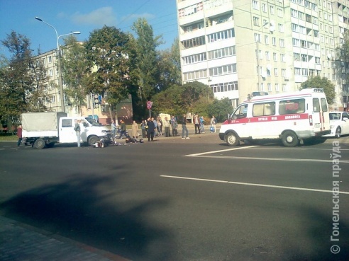 На Юбилейной «Фольксваген» сбил мотоциклиста (фото)