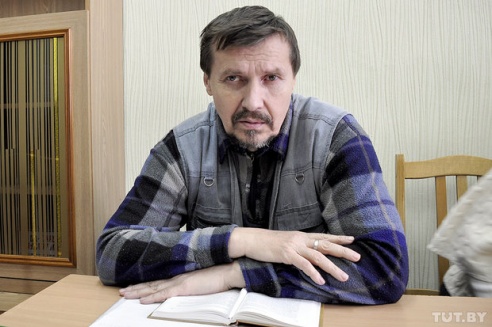 «Наш президент — универсальный, он для всех»: репортаж TUT.BY о досрочном голосовании в Гомеле