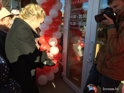 Сувениры, акции, развлекательная программа. В Светлогорске открылся первый магазин сети "Мегатоп"