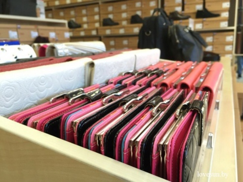 Сувениры, акции, развлекательная программа. В Светлогорске открылся первый магазин сети "Мегатоп"