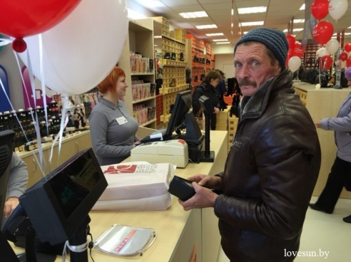 Сувениры, акции, развлекательная программа. В Светлогорске открылся первый магазин сети "Мегатоп"