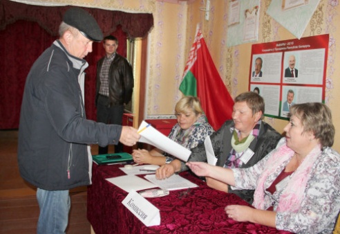 В Костюковичском районе Прусинский участок для голосования под №18 (+ фото)