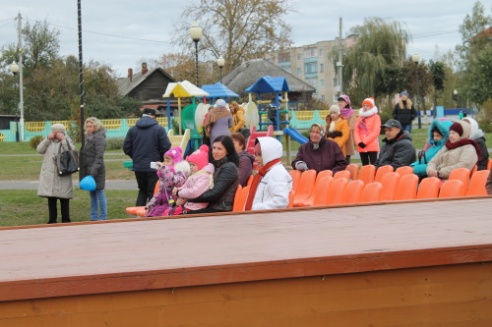 Избиратели в Костюковичах в день выборов окунулись в праздничную атмосферу (+ фото)