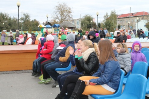 Избиратели в Костюковичах в день выборов окунулись в праздничную атмосферу (+ фото)