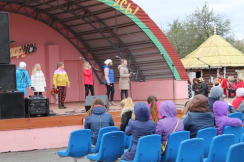 Избиратели в Костюковичах в день выборов окунулись в праздничную атмосферу (+ фото)