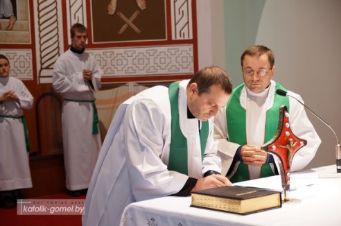 Священник-экзорцист начал служение в Гомеле (фото)