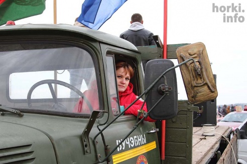 Маневрирования автомобилистов в Горках. 90 фото!