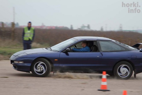 Маневрирования автомобилистов в Горках. 90 фото!