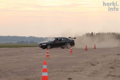 Маневрирования автомобилистов в Горках. 90 фото!