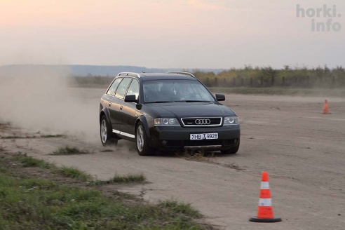 Маневрирования автомобилистов в Горках. 90 фото!