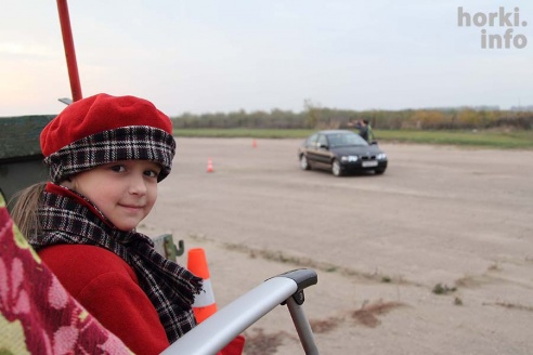 Маневрирования автомобилистов в Горках. 90 фото!