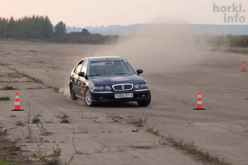 Маневрирования автомобилистов в Горках. 90 фото!