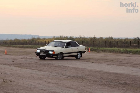 Маневрирования автомобилистов в Горках. 90 фото!