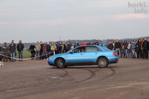 Маневрирования автомобилистов в Горках. 90 фото!