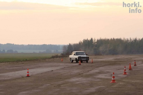 Маневрирования автомобилистов в Горках. 90 фото!