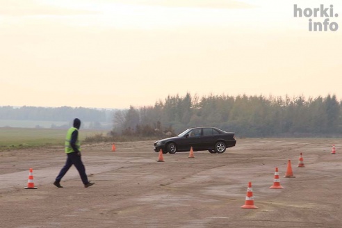 Маневрирования автомобилистов в Горках. 90 фото!