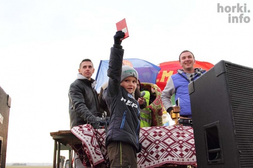 Маневрирования автомобилистов в Горках. 90 фото!