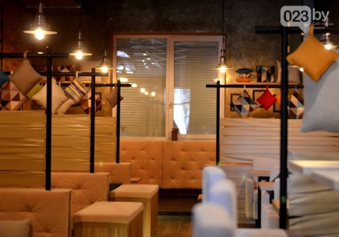 Гомельский паб «Гарри Портер» расширился: новый зал в стиле лофт совместил в себе кальянную и суши-бар