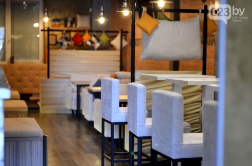 Гомельский паб «Гарри Портер» расширился: новый зал в стиле лофт совместил в себе кальянную и суши-бар