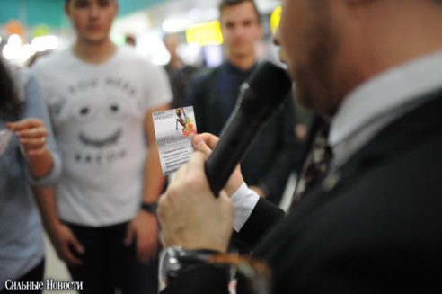 Торговый центр «Секрет» отметил свой День рождения Чемпионатом по поеданию бургеров и выбором «Мисс Секрет»