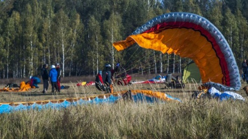 В Гомеле прошел чемпионат Беларуси по парапланеризму (фото)