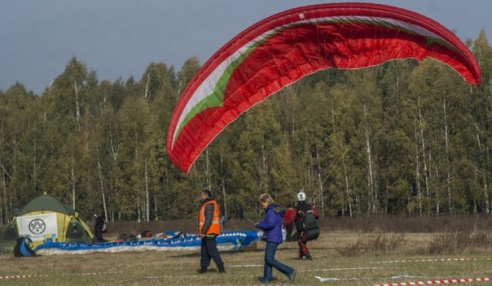 В Гомеле прошел чемпионат Беларуси по парапланеризму (фото)