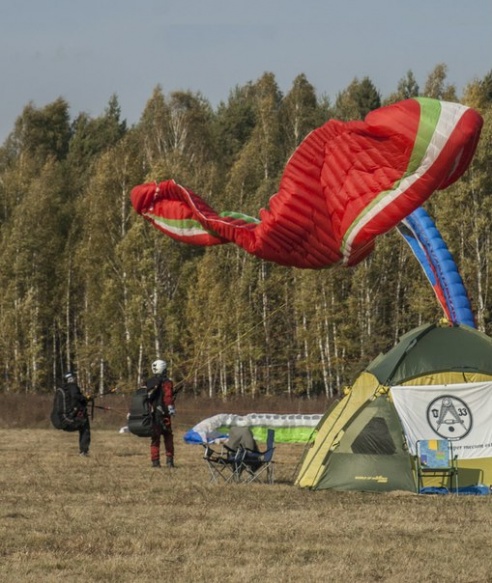 В Гомеле прошел чемпионат Беларуси по парапланеризму (фото)