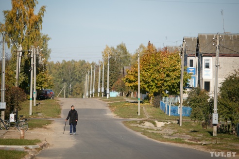 "Посмотрел, что женщина — ничего". Как живут на Дрибинщине, где более 10% голосов отдали за Короткевич