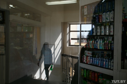 "Посмотрел, что женщина — ничего". Как живут на Дрибинщине, где более 10% голосов отдали за Короткевич