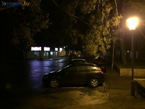 Вечер, осень, фонари: фоторепортаж из ночного Светлогорска