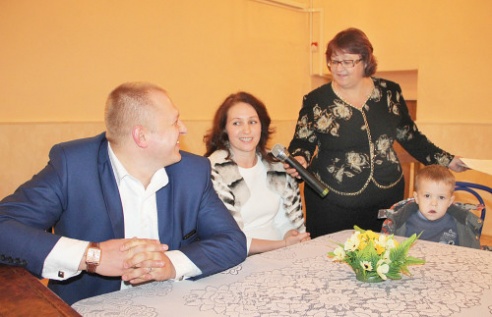 В минувшую пятницу в Костюковичах в МКЦ «Юность» состоялось заседание клуба молодой семьи «Гименей» (+ фото)