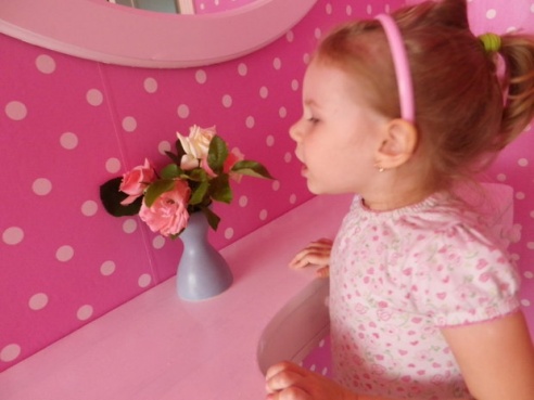 Речичанка рассказала, во сколько ей обошелся ремонт детской комнаты для девочек