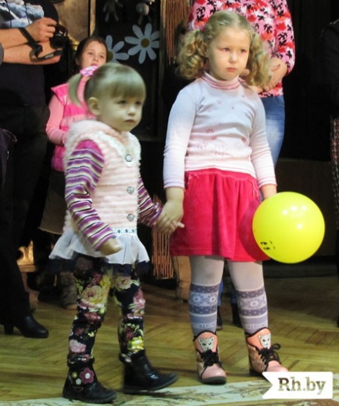 “Батлейка” адкрыла 25-ы тэатральны сезон, акцёраў уганаравалі граматамі (Фота)