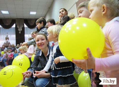 “Батлейка” адкрыла 25-ы тэатральны сезон, акцёраў уганаравалі граматамі (Фота)