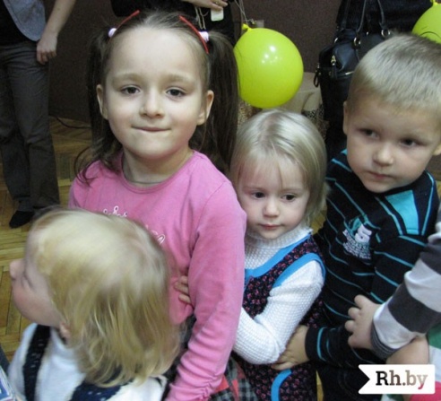 “Батлейка” адкрыла 25-ы тэатральны сезон, акцёраў уганаравалі граматамі (Фота)