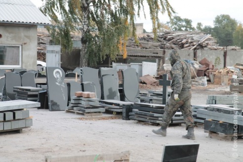 История о гомельском предпринимателе, на которого более пятидесяти заявлений с жалобами уже поступили в милицию, прокуратуру и другие компетентные органы