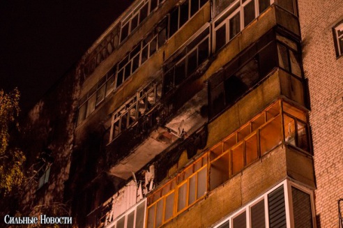 Крупный пожар в жилом доме на Кожара: сгорели несколько балконов (фото, видео)