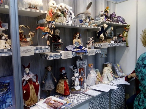 Куклы с характером. Своими произведениями гомельчанка покоряет престижные выставки