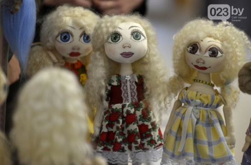 Гомельские ремесленники представили новые hand-made работы и поделились секретами своего ремесла