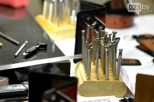 Гомельские ремесленники представили новые hand-made работы и поделились секретами своего ремесла