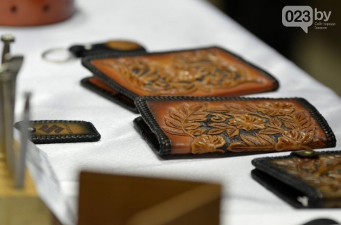 Гомельские ремесленники представили новые hand-made работы и поделились секретами своего ремесла