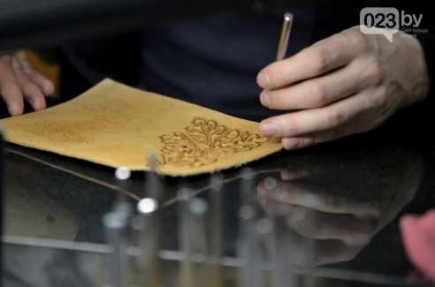 Гомельские ремесленники представили новые hand-made работы и поделились секретами своего ремесла