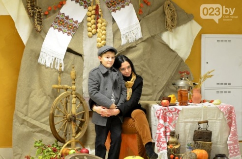 Гомельские ремесленники представили новые hand-made работы и поделились секретами своего ремесла