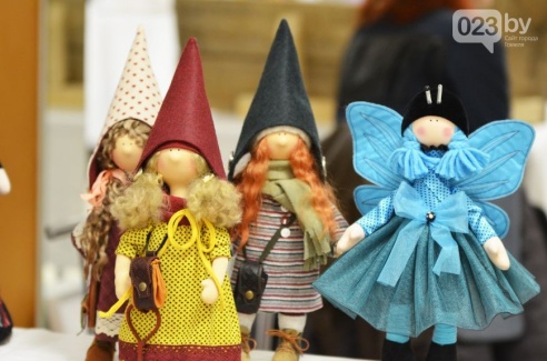 Гомельские ремесленники представили новые hand-made работы и поделились секретами своего ремесла