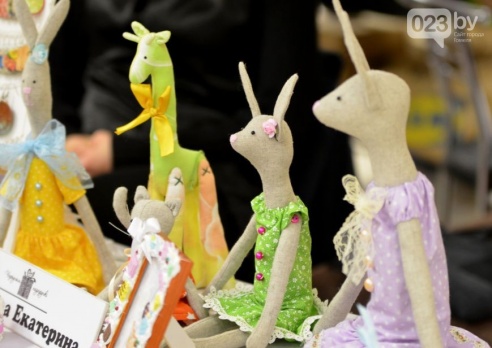 Гомельские ремесленники представили новые hand-made работы и поделились секретами своего ремесла