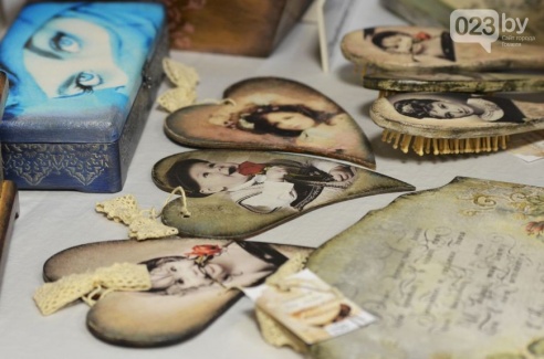 Гомельские ремесленники представили новые hand-made работы и поделились секретами своего ремесла